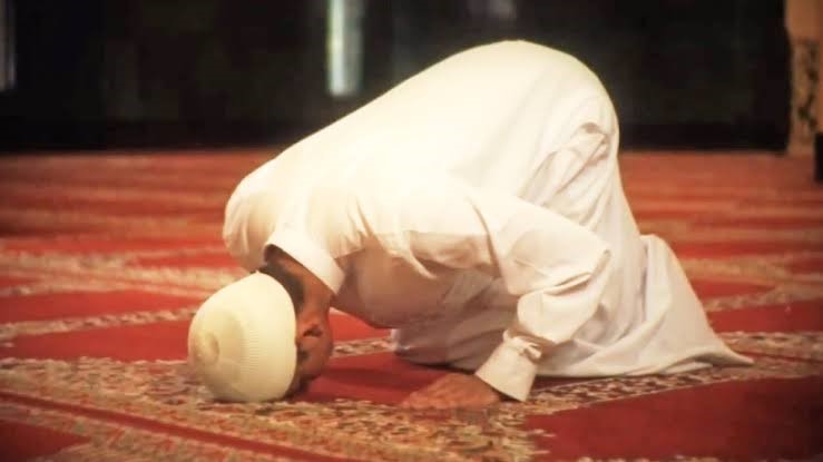 Benefits of Performing Salat Five Times a Day